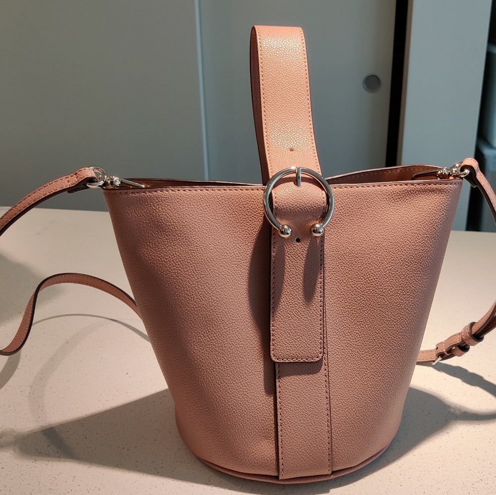 Charles&Keith ring bucket crossbody bag - Picture 3 of 6